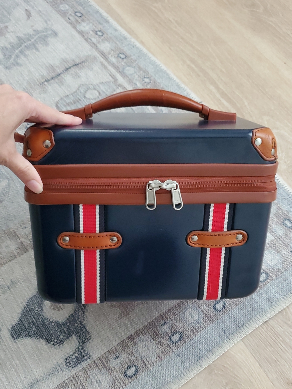 Mark & Graham Terminal 1 Cosmetic Case Travel Toiletry Zip Bag Navy Brown Red